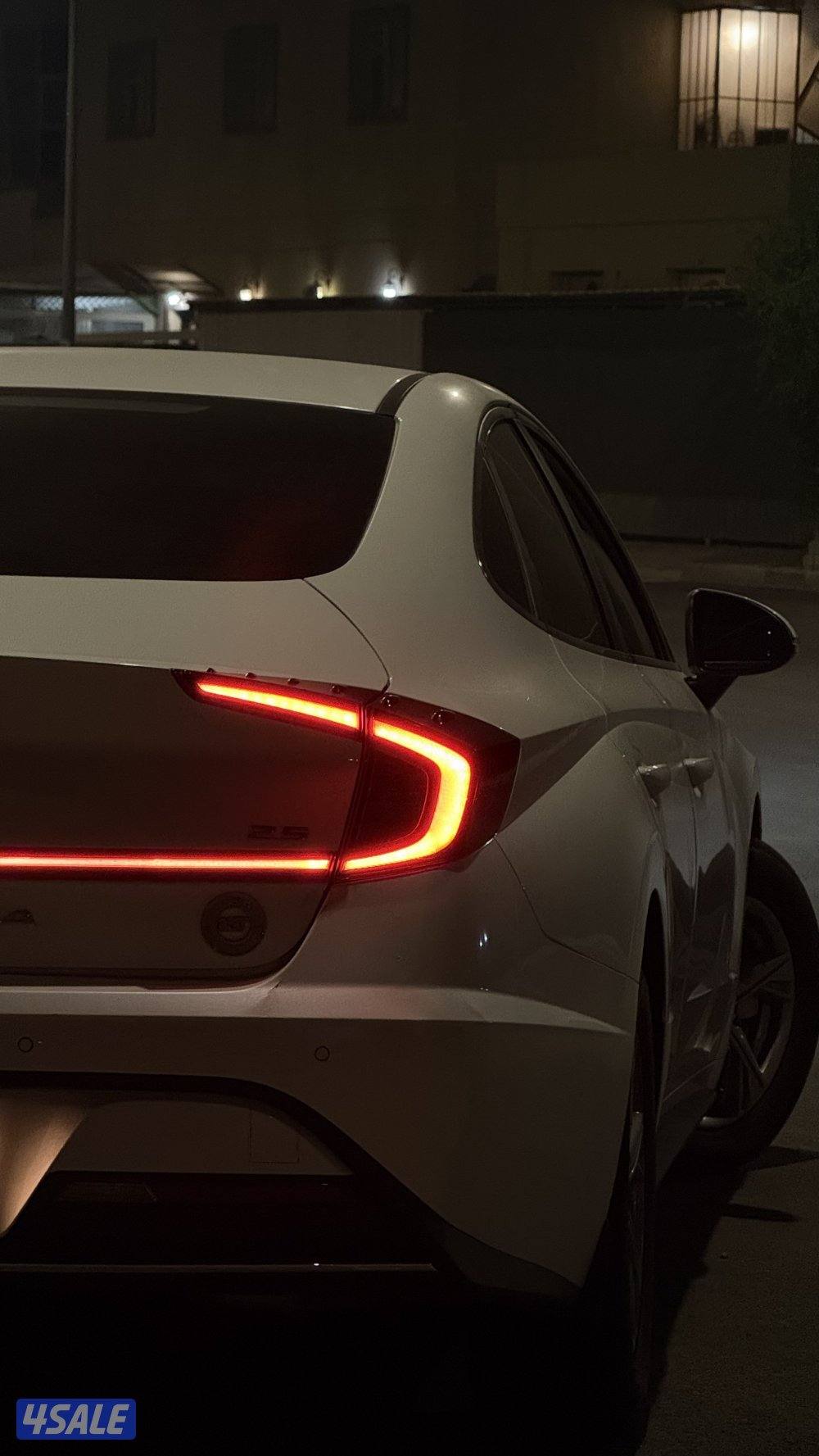 للبيع او للبدل مع لكزس ISF سوناتا من النوادر بالممشى6