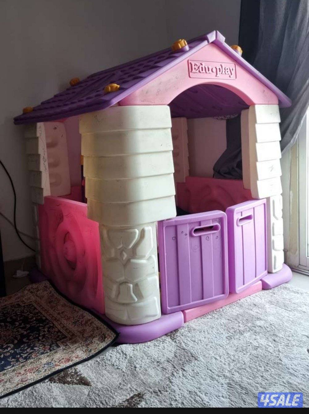 للبيع بيت كبير للاطفال بحالة ممتازة0