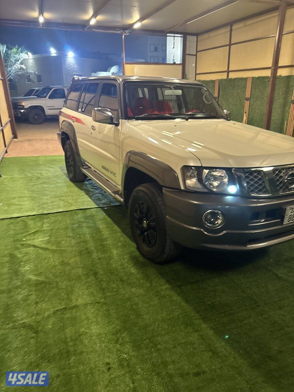 للبيع فتك ٢٠١٢ وكاله سياره تبع وزاره الداخليه جير عادي دفلوك تكييف خلي7