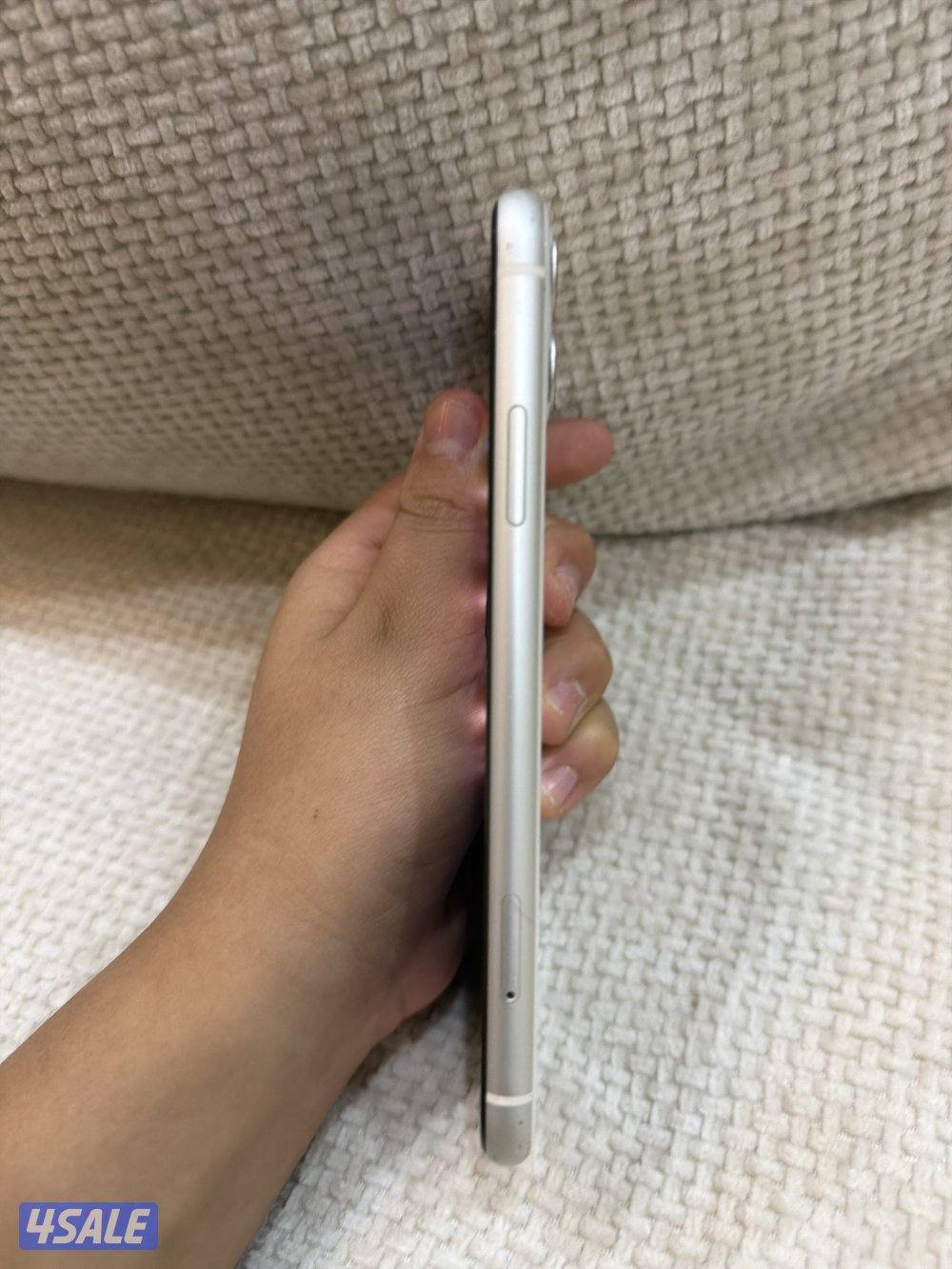 iPhone 11 good performance battery health 97 back glass broken a bit3