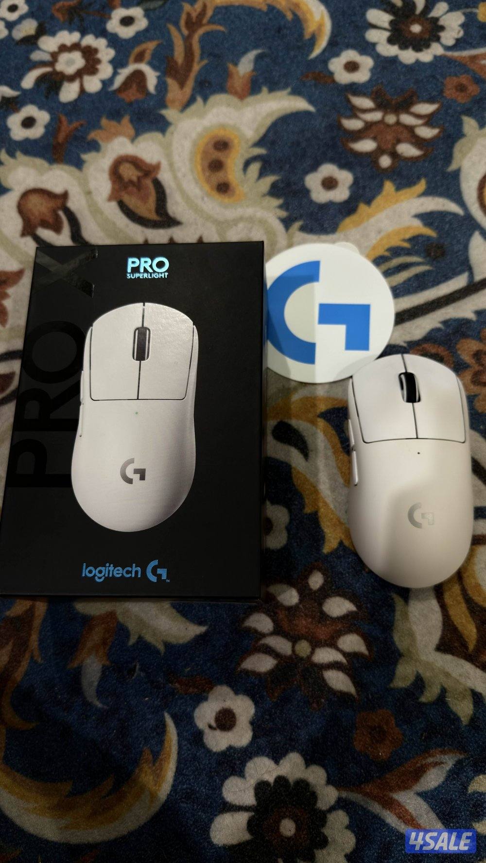 للبيع ٣ ماوسات وكيبورد0