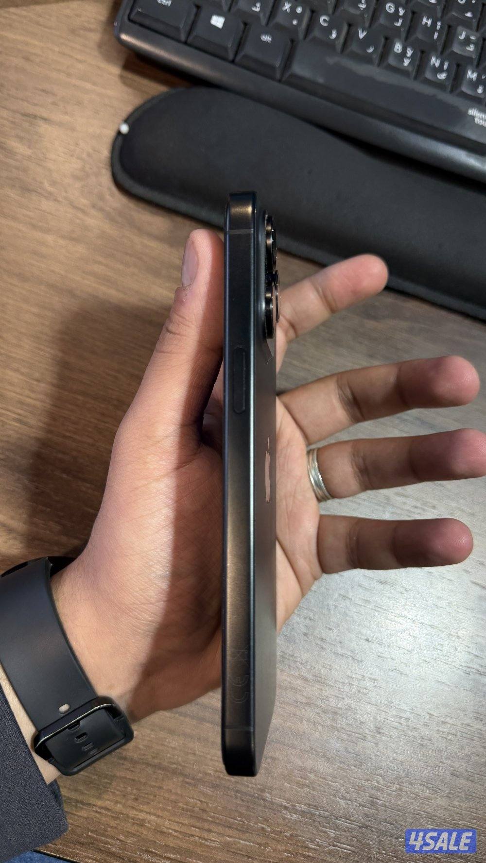 iPhone 15 Pro Max 256GB – Black Titanium | Urgent Sale4