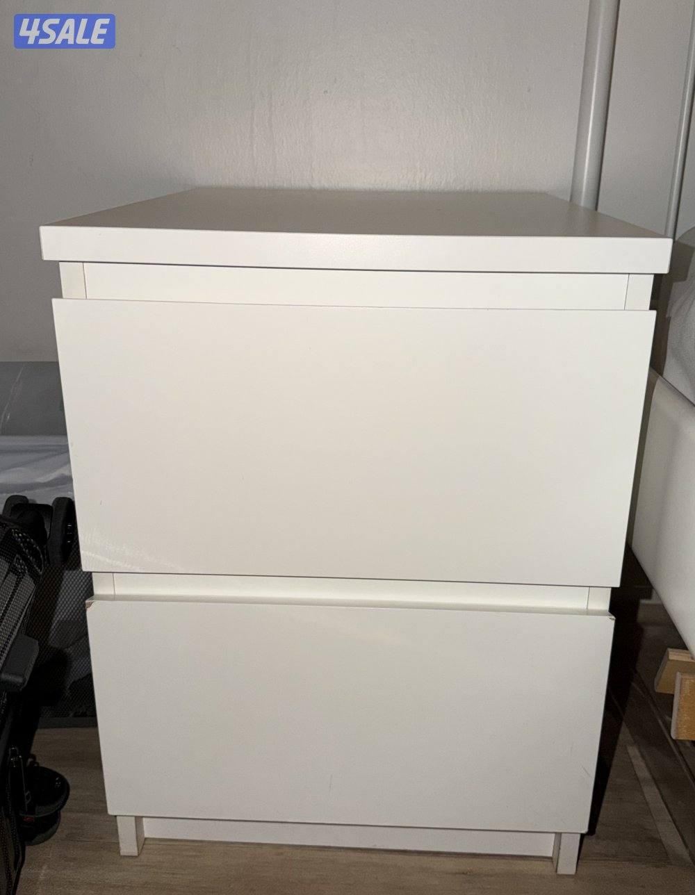 للبيع اثاث غرفه نوم شبه جديد و بحاله جيده1