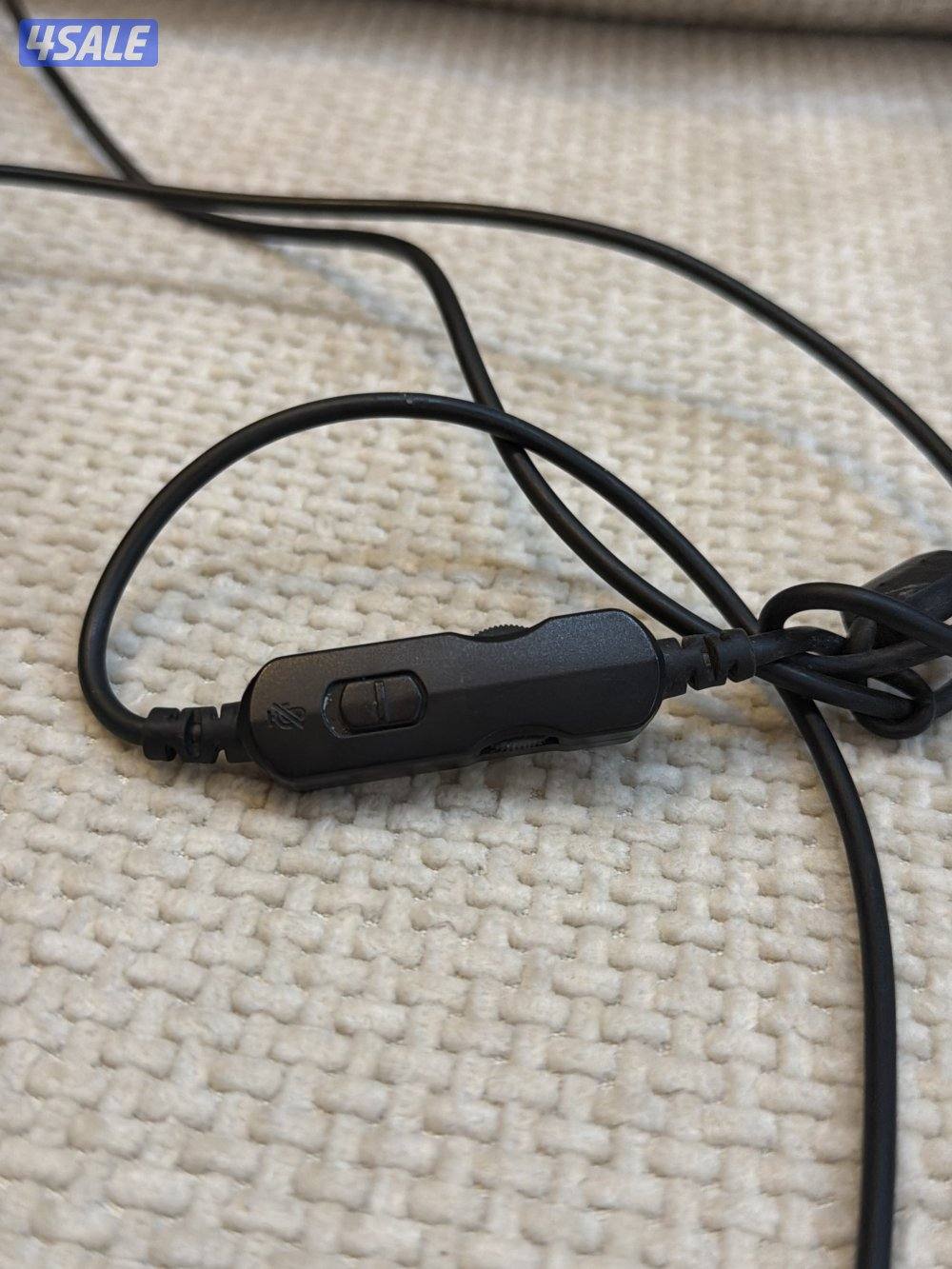 Used clean good speaker mic works good for games5