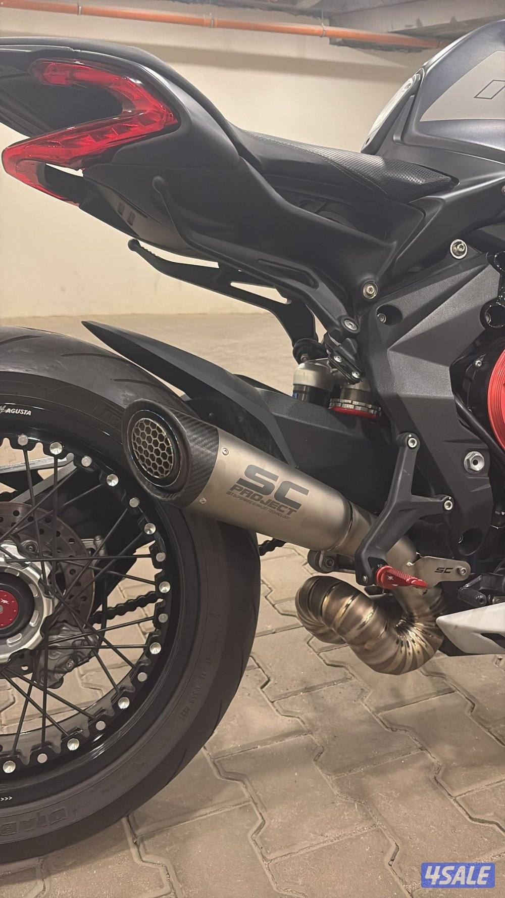 للبيع dragster800rr موديل ٢٠٢٢0