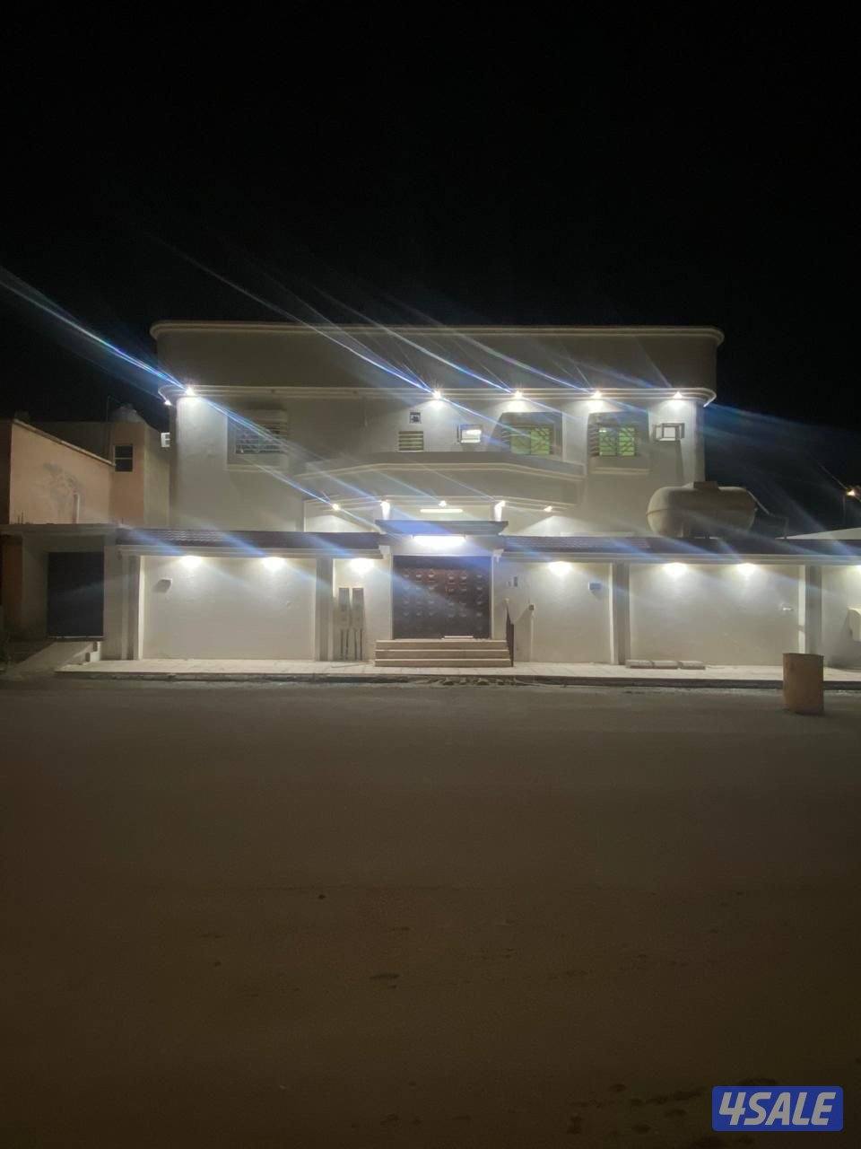 للبيع فيلا بالنعيرية4