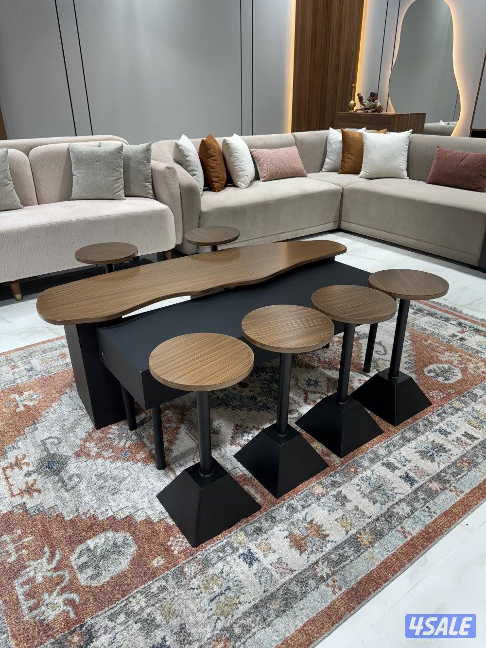 يوجد لدينا طاولات استقبال كونسولات بوفيهات صناعةمحلية   خدمة توصيل 🇰🇼4