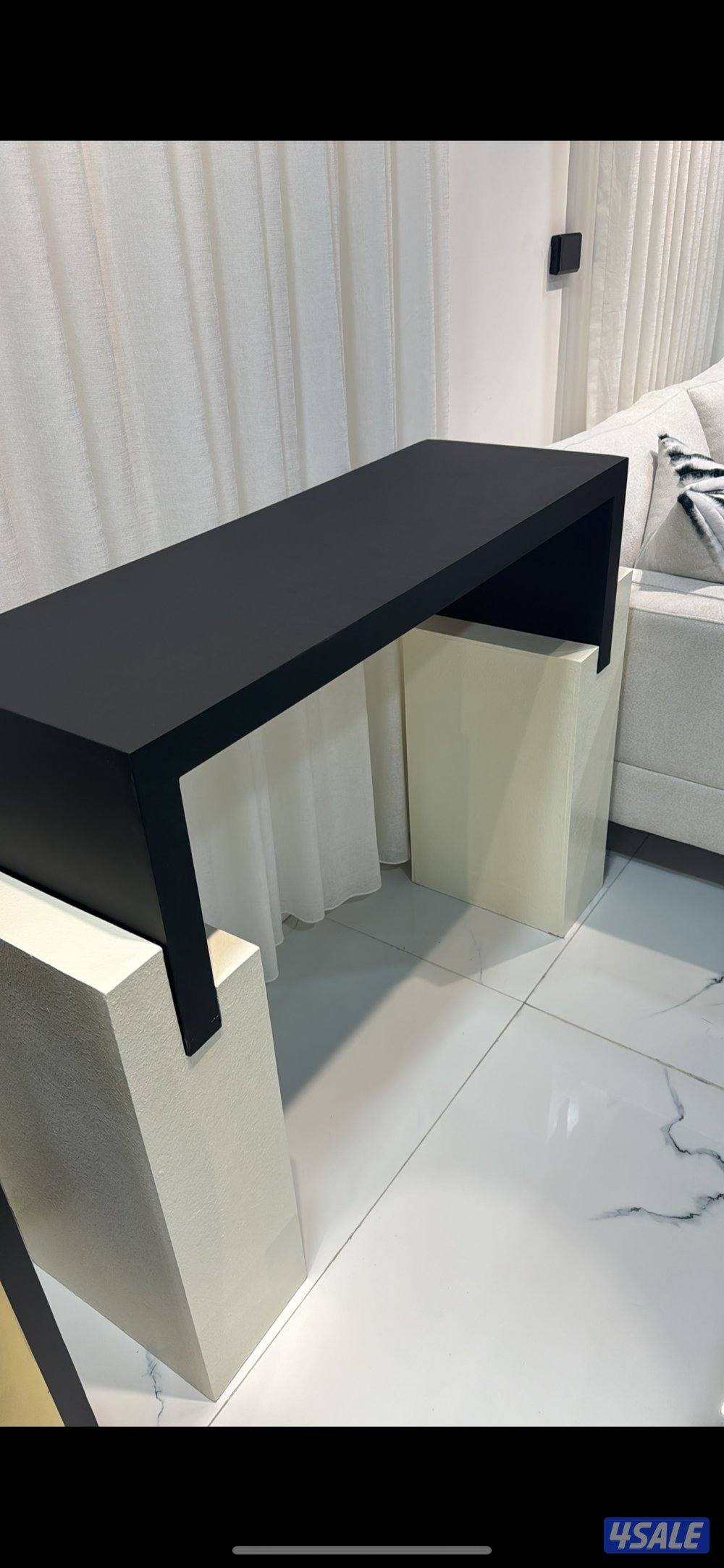 يوجد لدينا طاولات استقبال كونسولات بوفيهات صناعةمحلية   خدمة توصيل 🇰🇼7