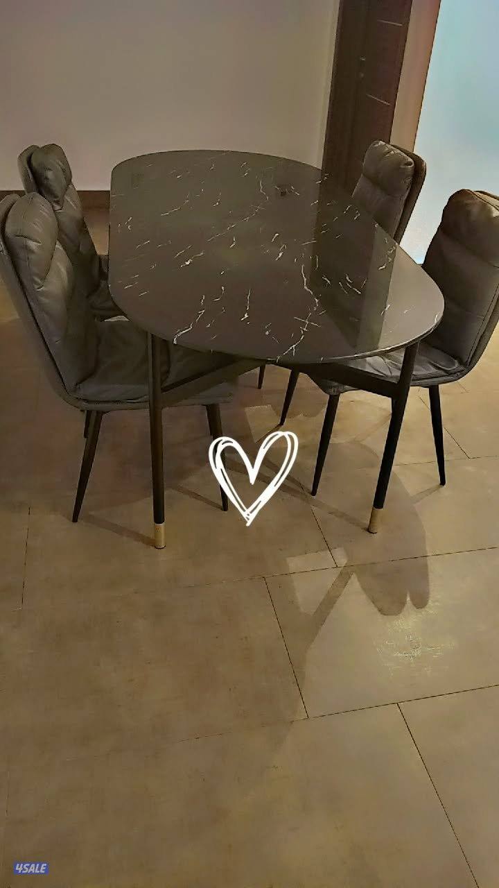 بيعه سريعه طاولة طعام فخمه ماربل0