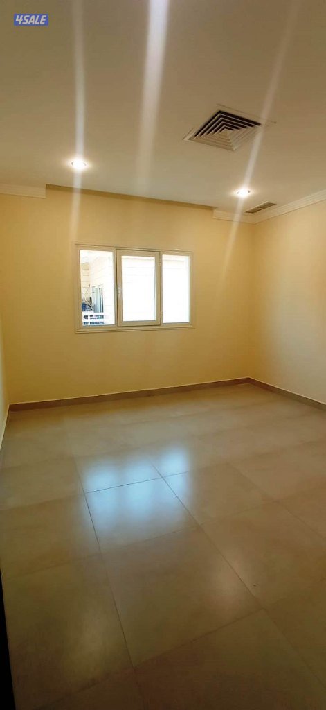 للايجار شقة سوبر لوكس 3 غرف ميدان حولي6