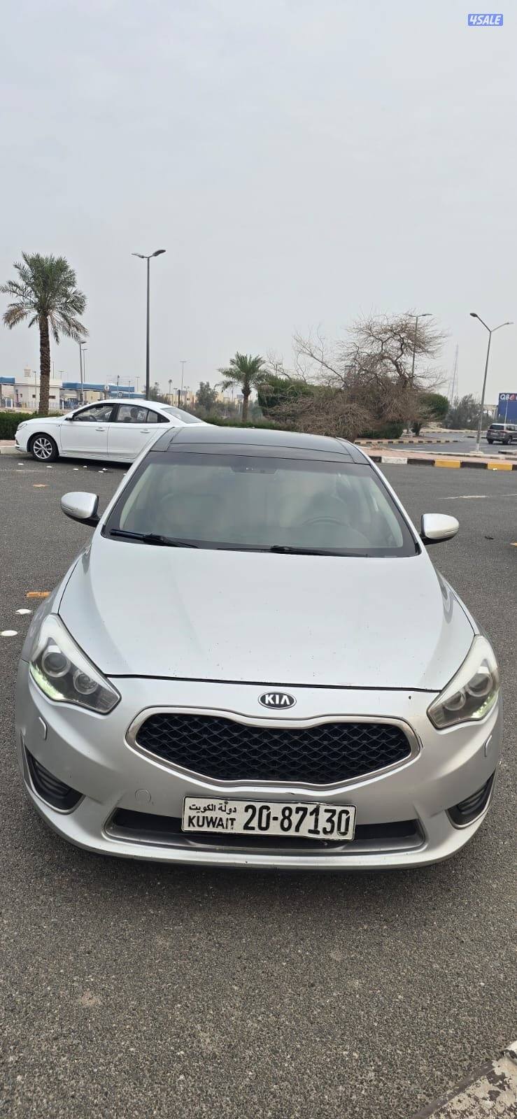 للبيع كيا كدنزا موديل ٢٠١٤ ماشي ٢٣٠ فحص مكينه قير شاصي فل بنورما1