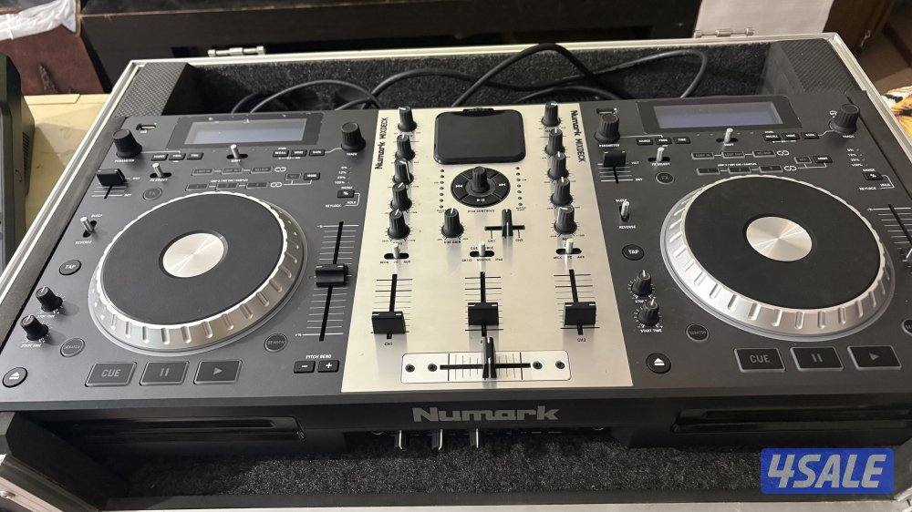 Numark Mixdeck0