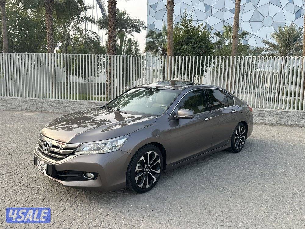هوندا اكورد 2015 Sport — الدرجة الأولى نافجيشين1