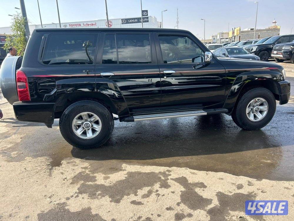 نيسان باترول سفارى موديل 2023 ماشى 92.000 k.m  وارد البابطين3