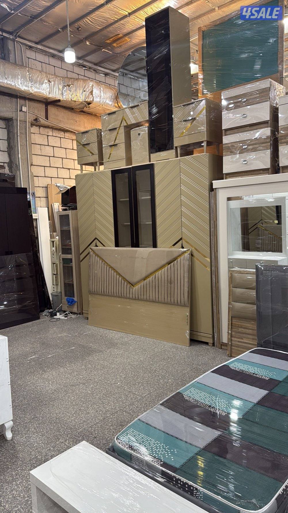 نبيع سراير  وغرف نوم شبه جديد1