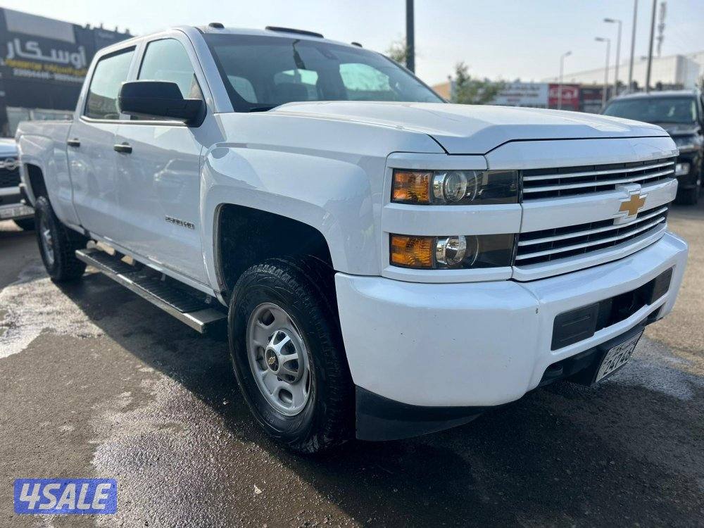شيفرولية سلفرادو 2500 HD موديل 2017 ماشى 137.000 k.m1