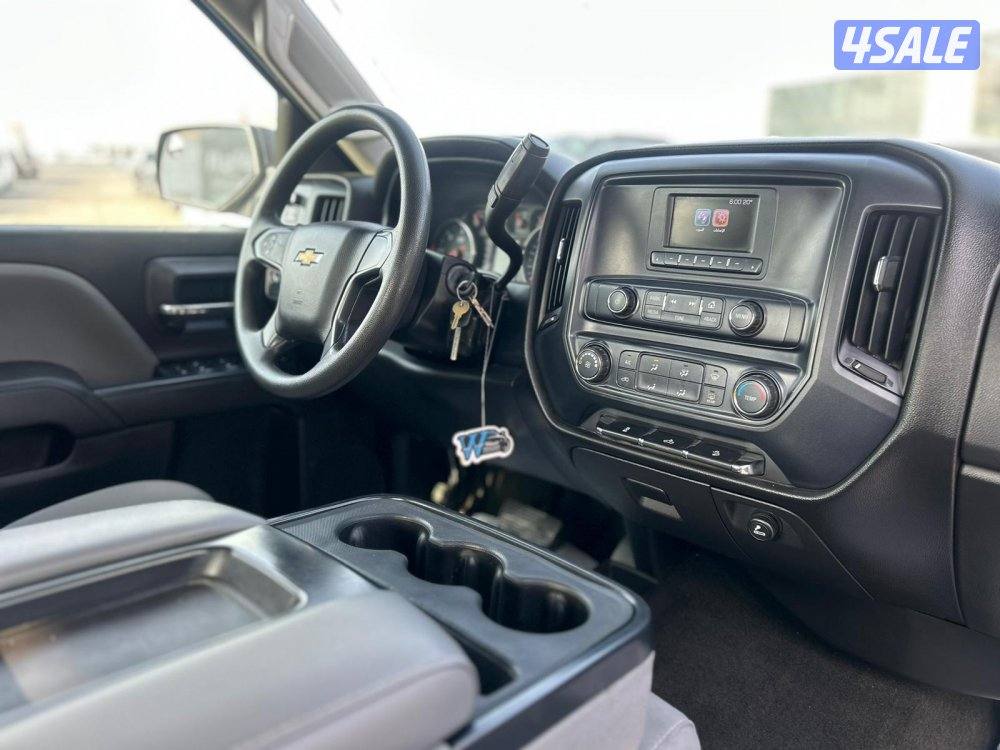 شيفرولية سلفرادو 2500 HD موديل 2017 ماشى 137.000 k.m7