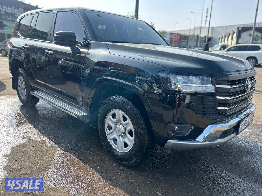 تويوتا لاند كروزر GX.R-V6 موديل 2024 ماشى 25.000 k.m  وارد الخليج1