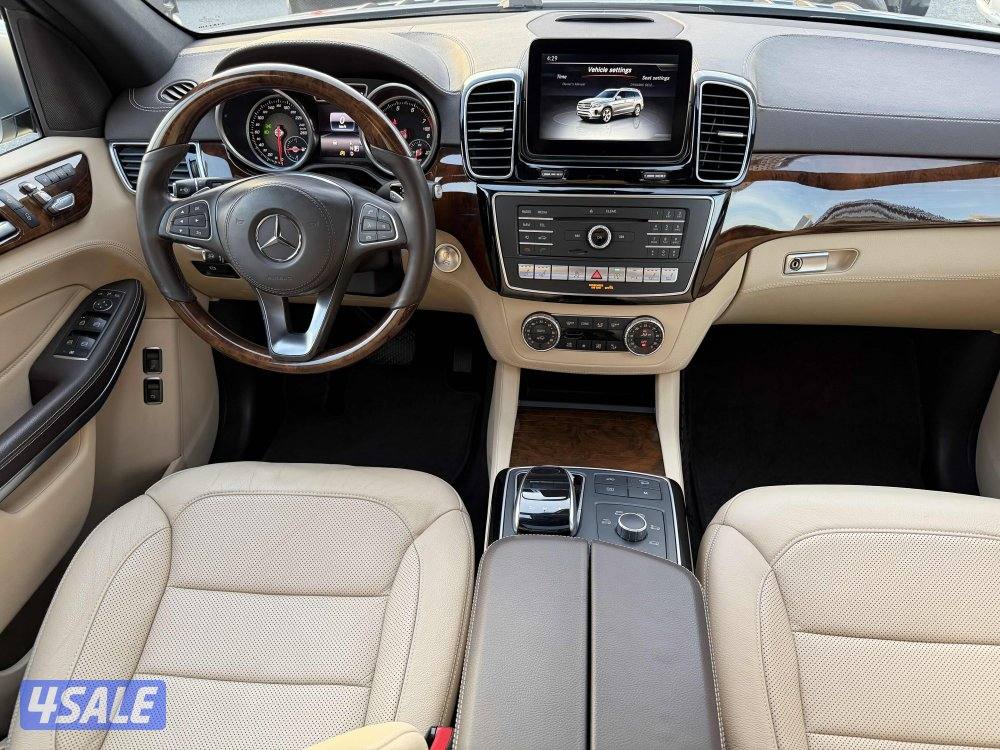 مرسيدس GLS500 موديل 2017 عداد 83 الف كامل المواصفات صبغ الوكالة1