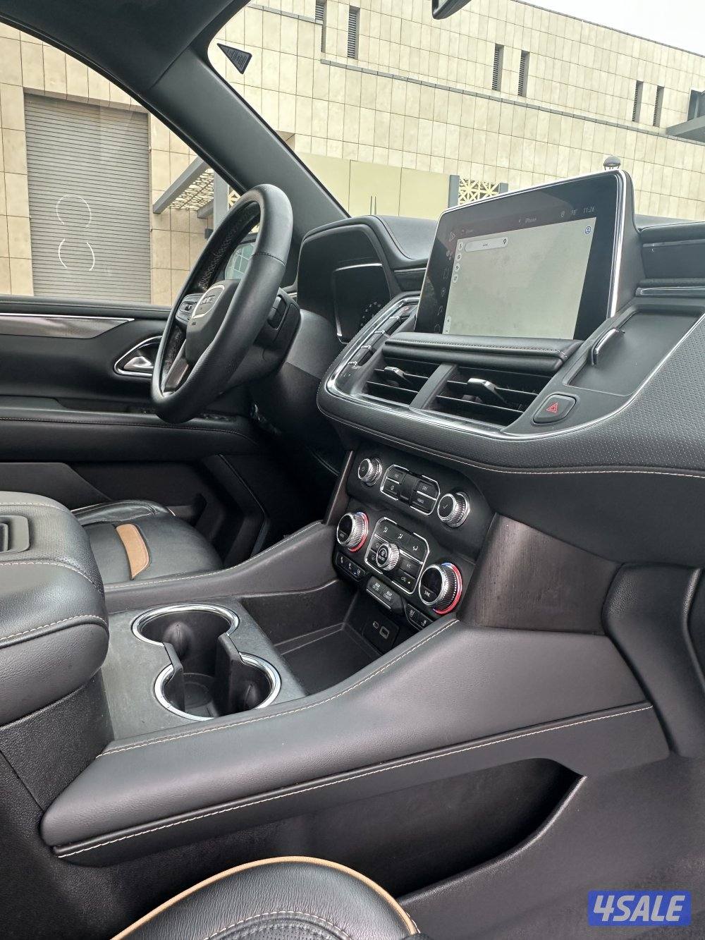 للبيع يوكن AT4 موديل 2022 العداد 112 الف وكالة بهبهاني صبغ وكاله10