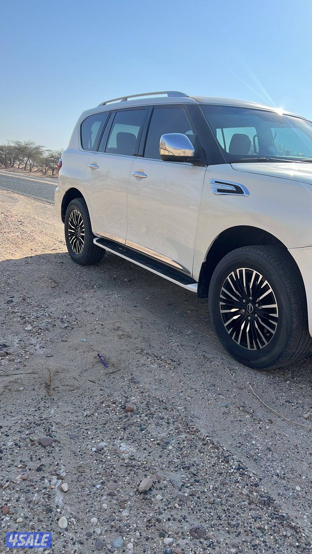 للليع باترول 2016 ماشي 215الف من غير فتحه مجدد شرط الفحص2