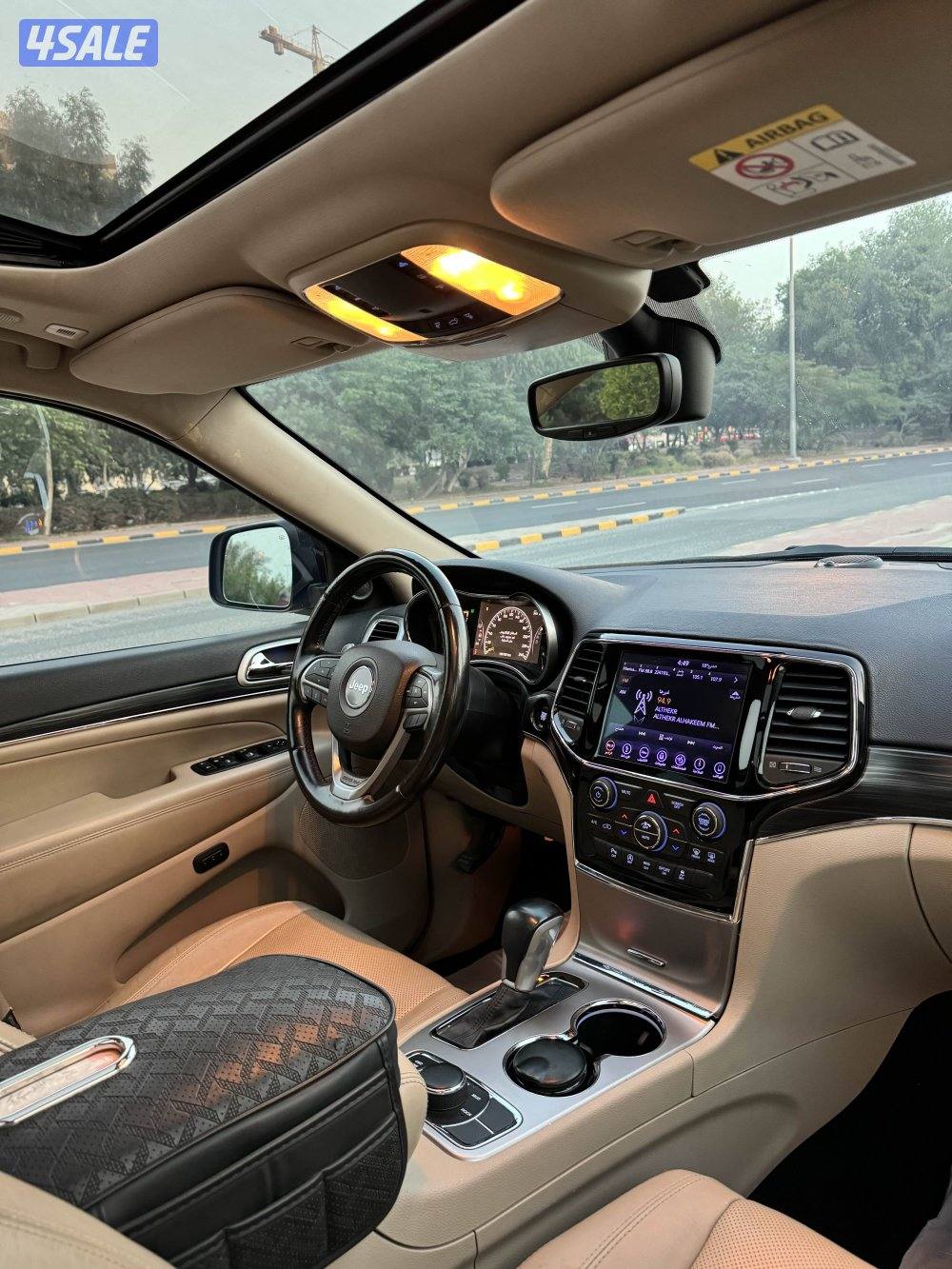 جراند شيروكي ليمتيد 20196