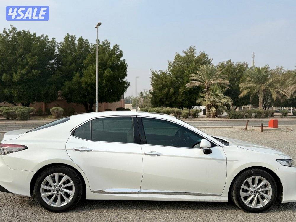 للبيع كامري 20238