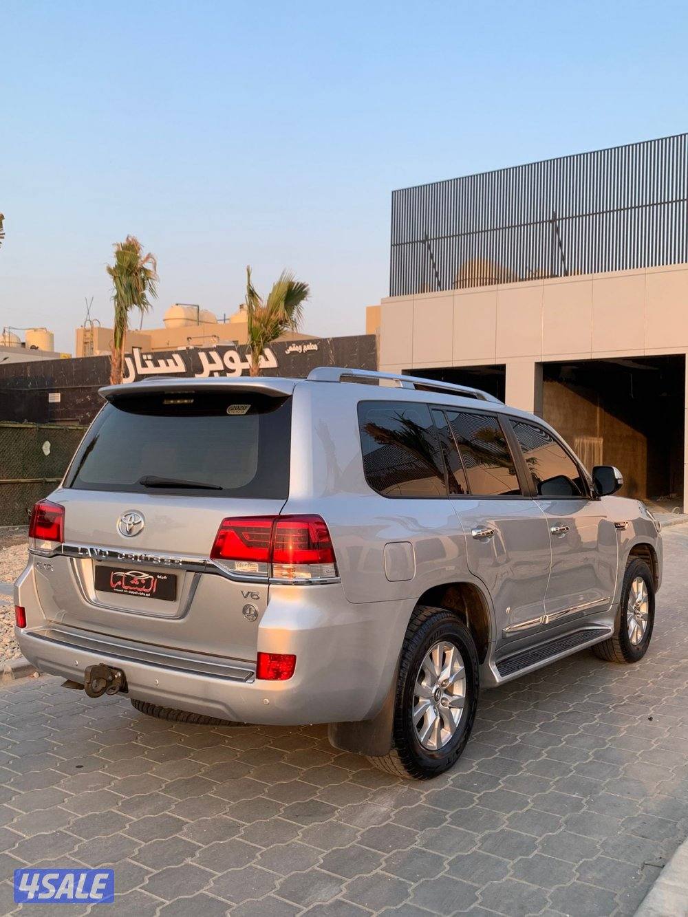 النشاما لبيع وشراء السيارات لاندكروزر GXR3