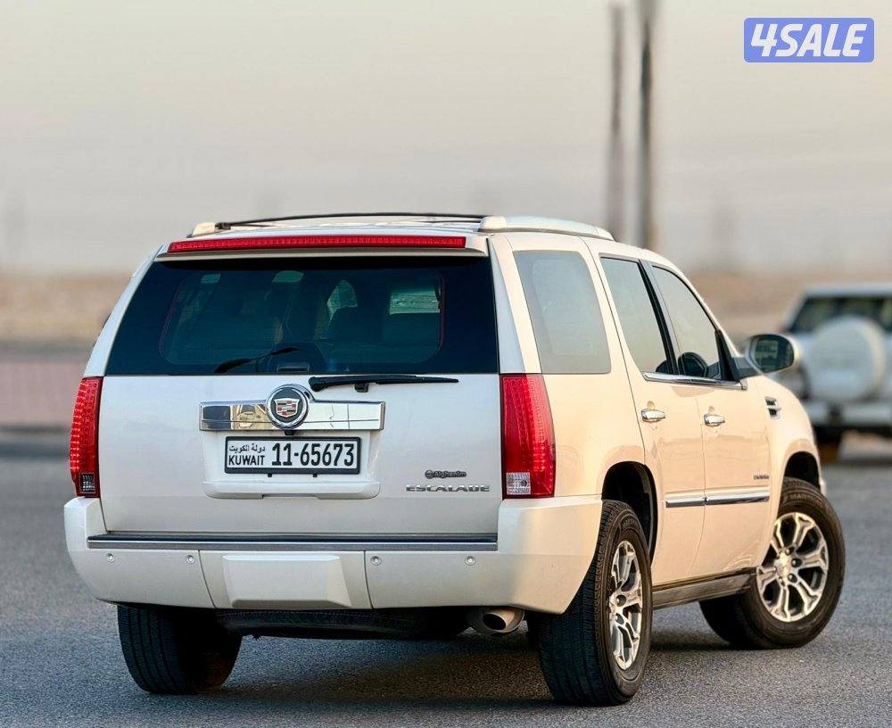كاديلاك اسكاليد شرط الفحص كامل 20133