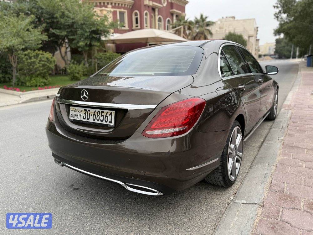 للبيع مرسيدس C200 بحاله الوكاله ماشي 74 الف كيلو0
