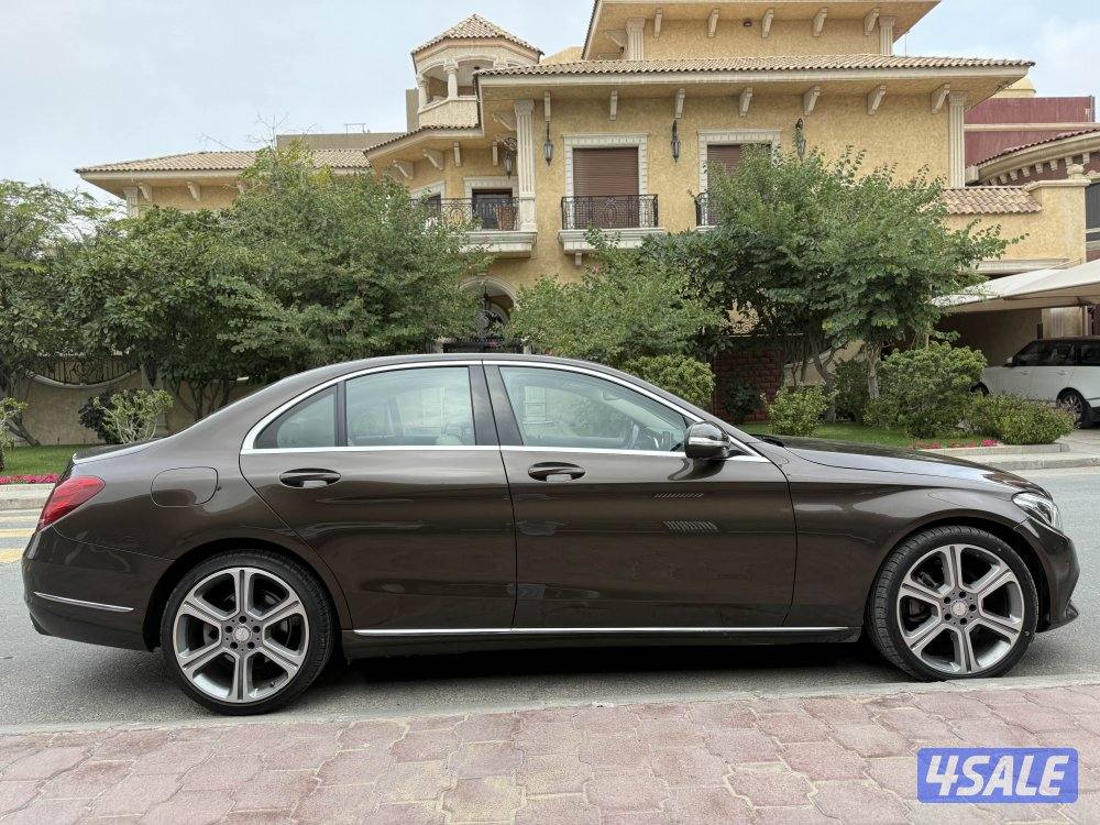 للبيع مرسيدس C200 بحاله الوكاله ماشي 74 الف كيلو4