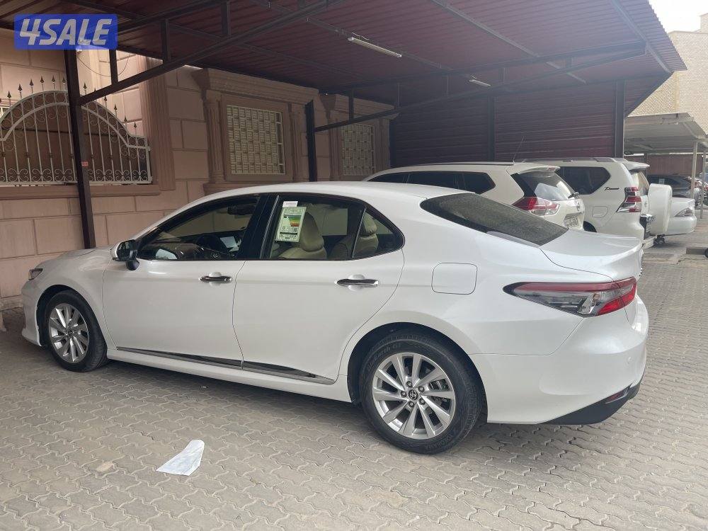 للبيع كامري SLE موديل 20232