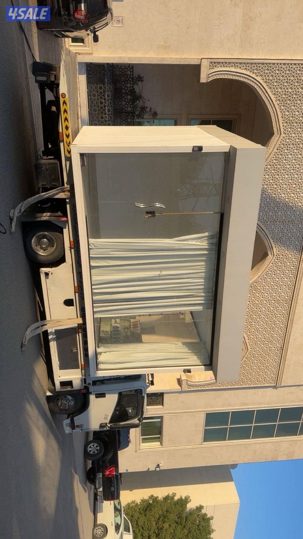 غرفة زجاجية2