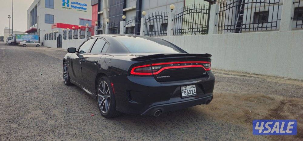 دودج تشارجر RT 5.7 موديل 2022 370 حصان عداد 62 ألف كم4