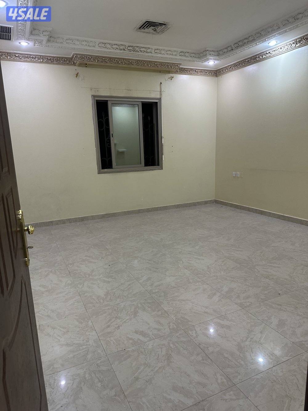 شقه للمدرسين الوافدين فقط غرفتين ومصاله ومطبخ وحمام سوبر ديلوكس تكييف5