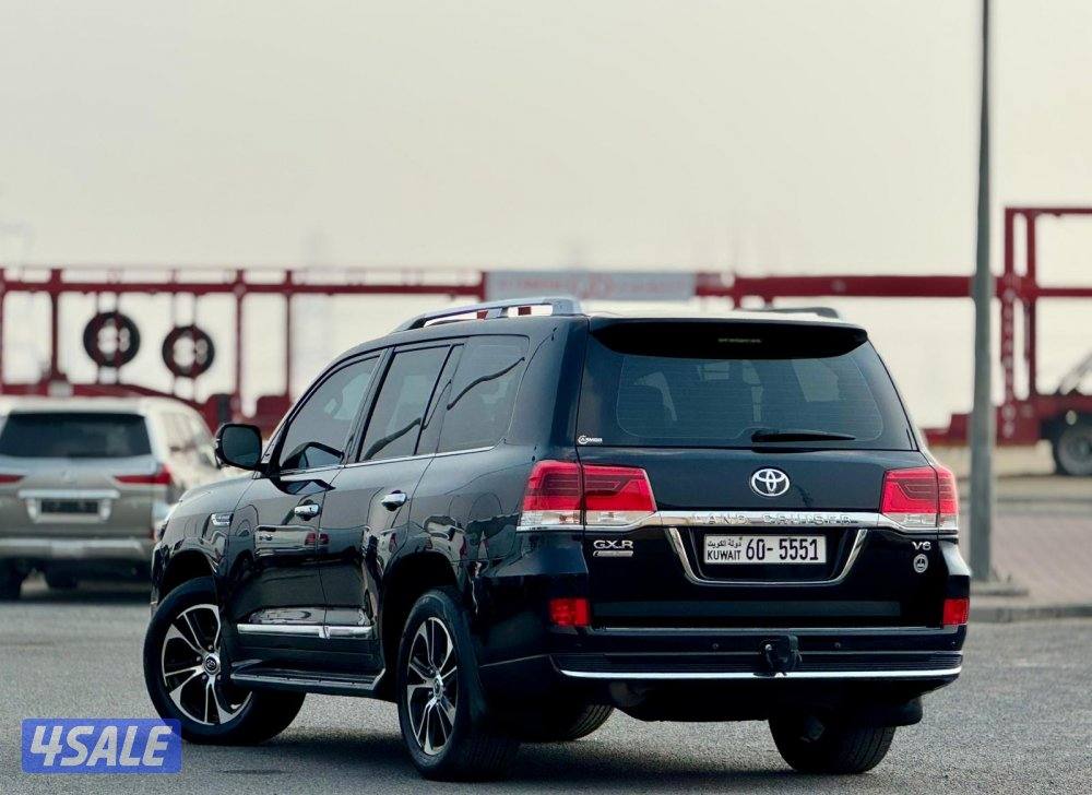 لاندكروزر تورنق سته سلندر 2021 صبغ الوكاله5