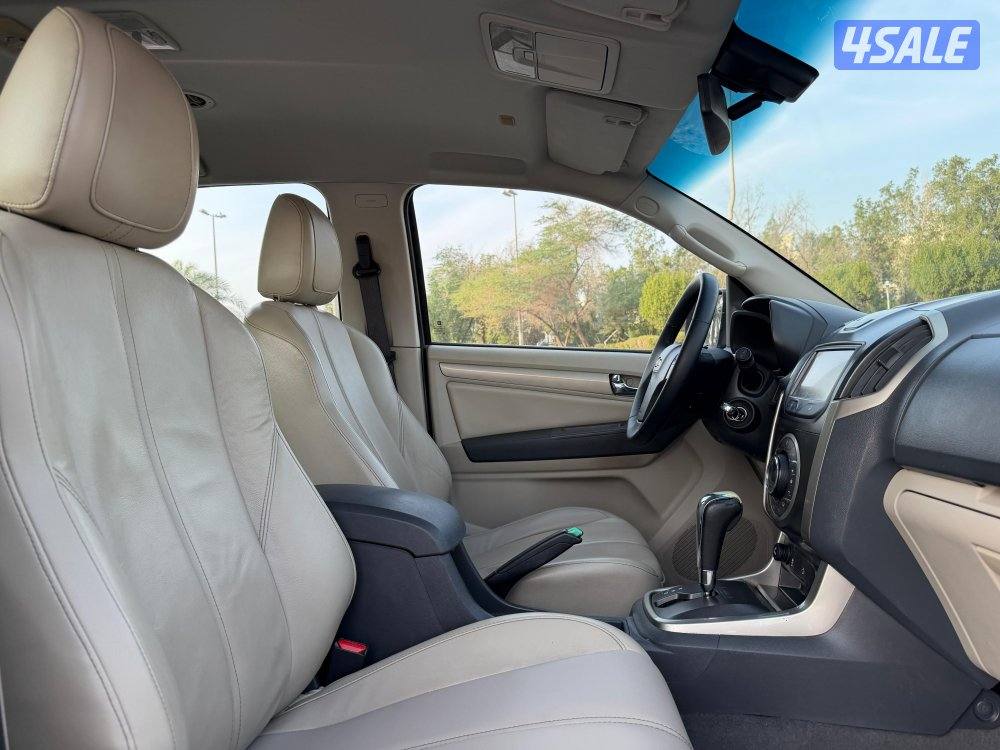 للبيع شيفروليه تريل بليزر  موديل 2014 وارد الغانم6