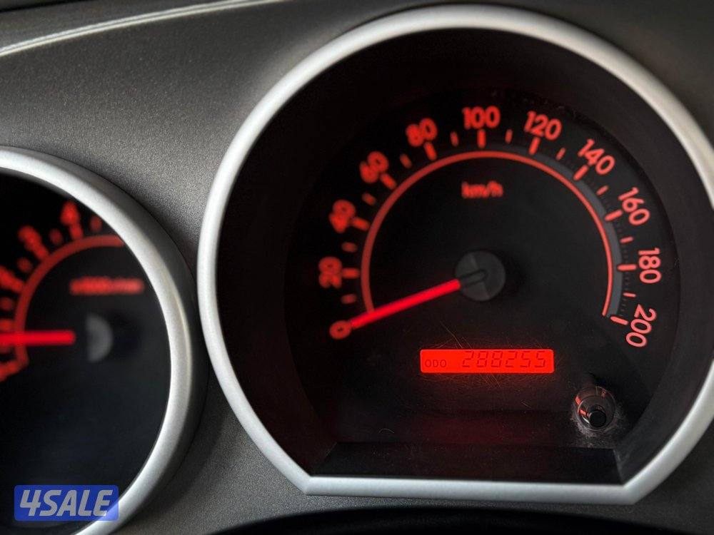 للبيع سيكويا SR5 موديل 2014 وارد الساير9