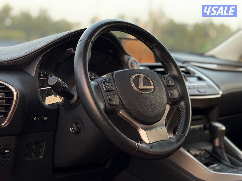 للبيع لكزس NX200T موديل 2016 وارد الساير7