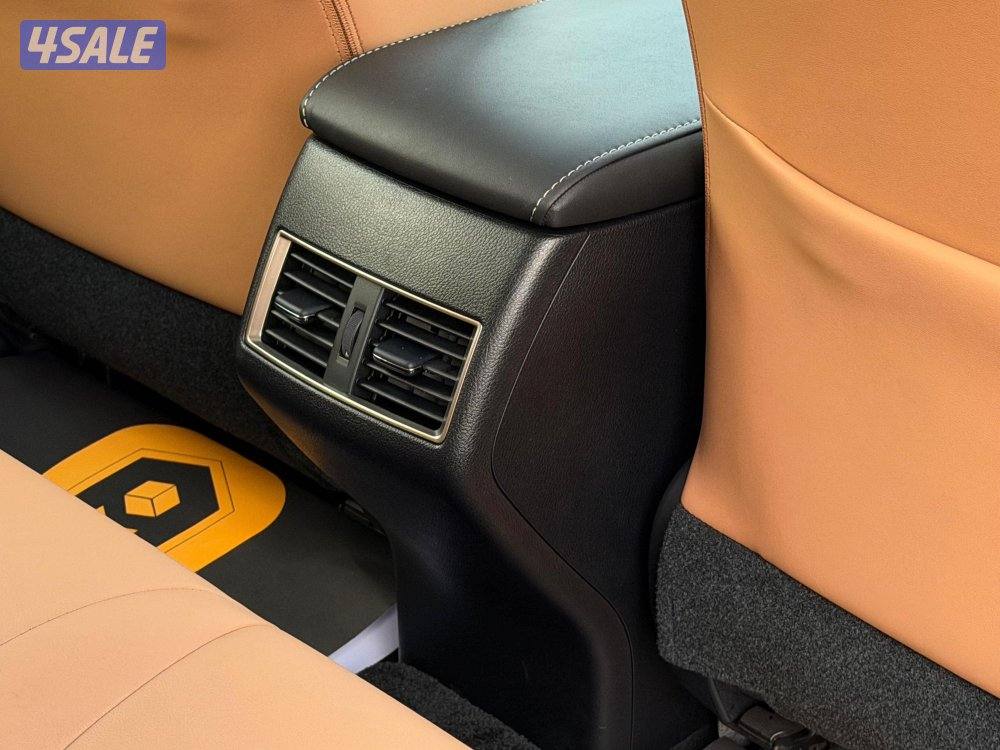 للبيع لكزس NX200T موديل 2016 وارد الساير14