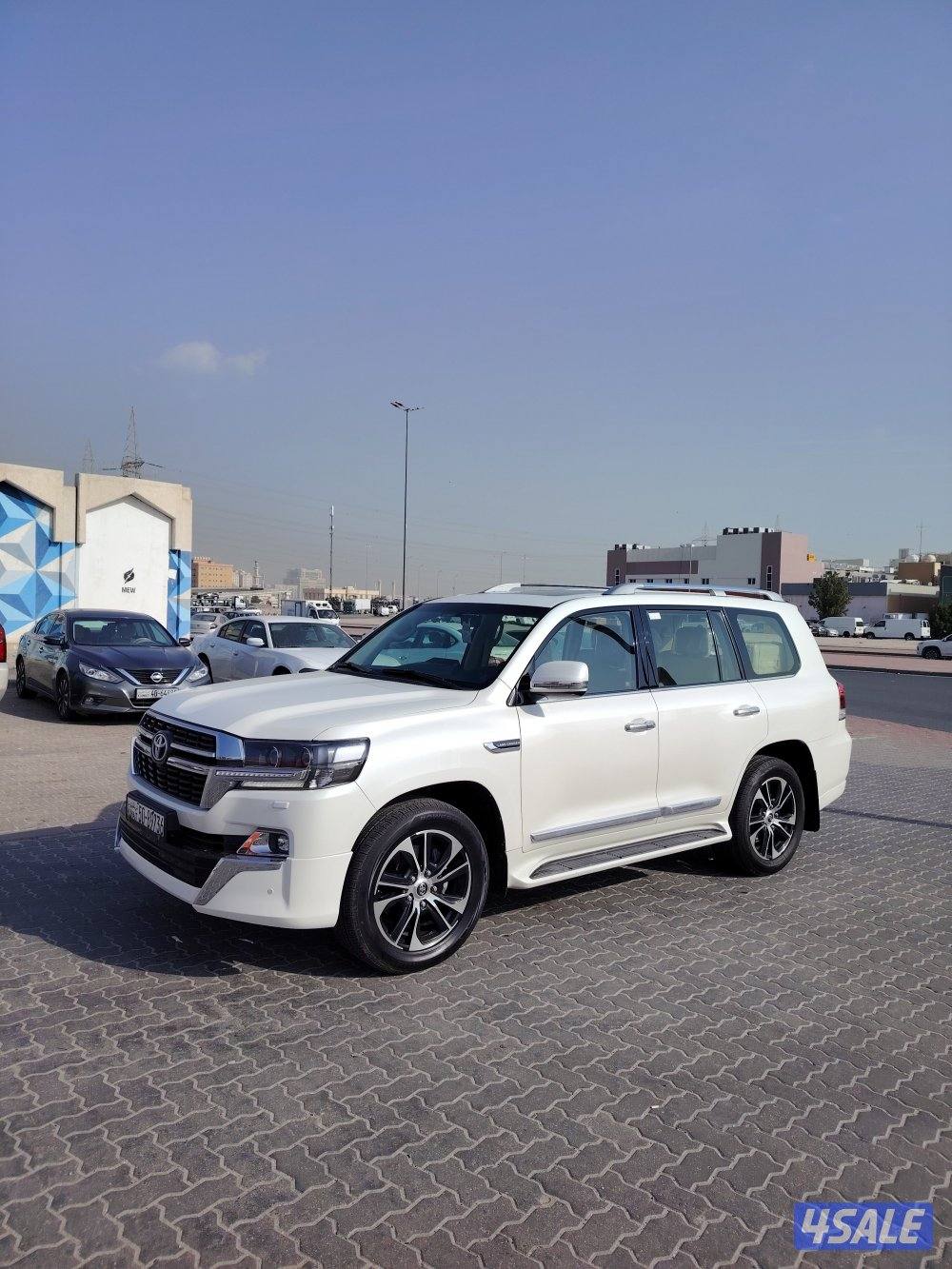 لاند تورينق الساير٢٠٢١ ماشي٥٩ الف كم1