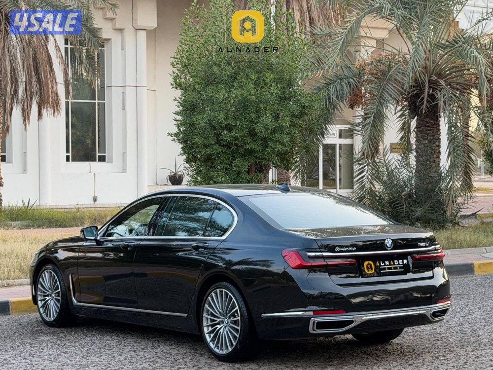 للبيع BMW 740LI موديل 2021 وارد الغانم5