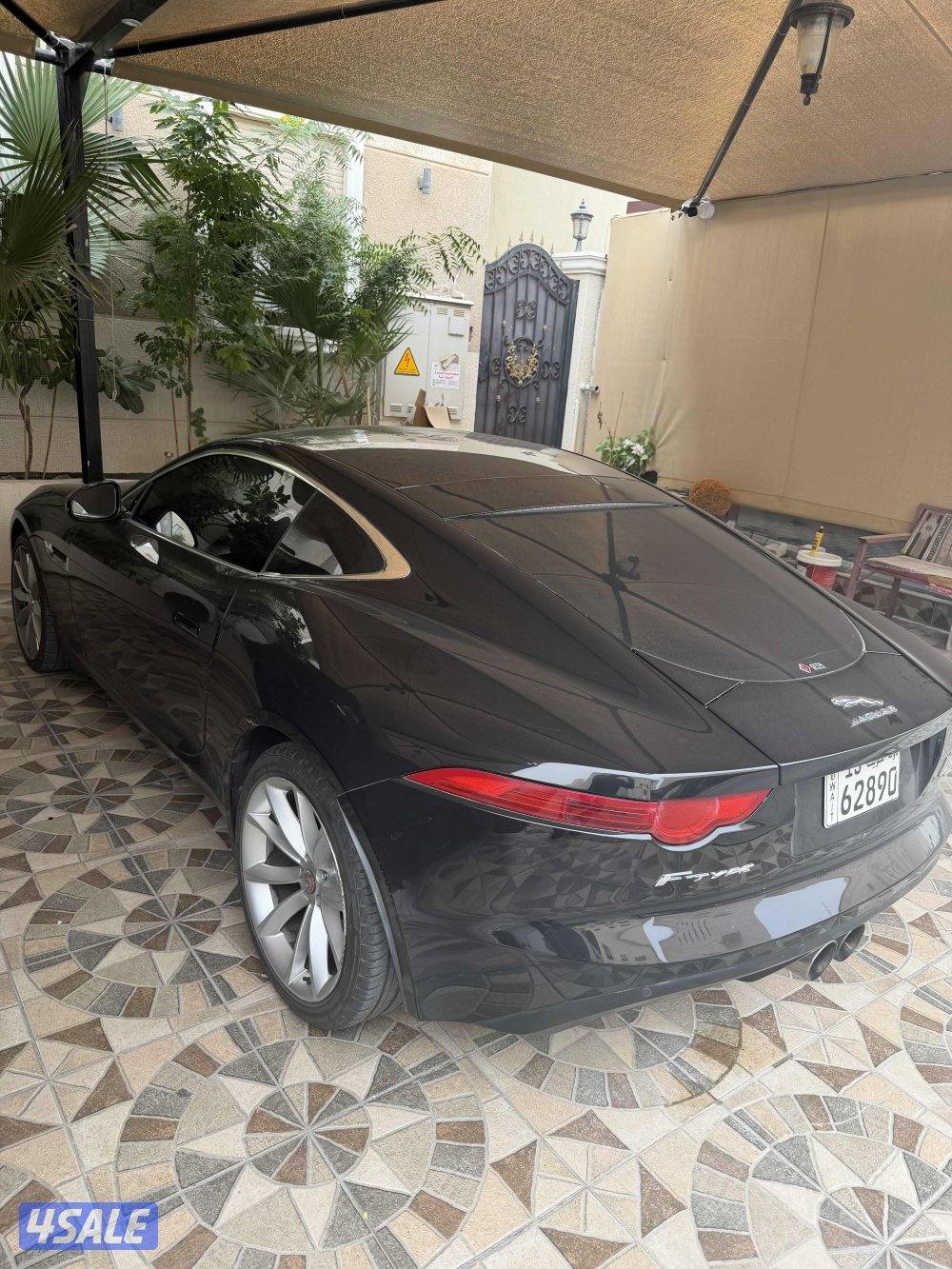 للبيع f-type0