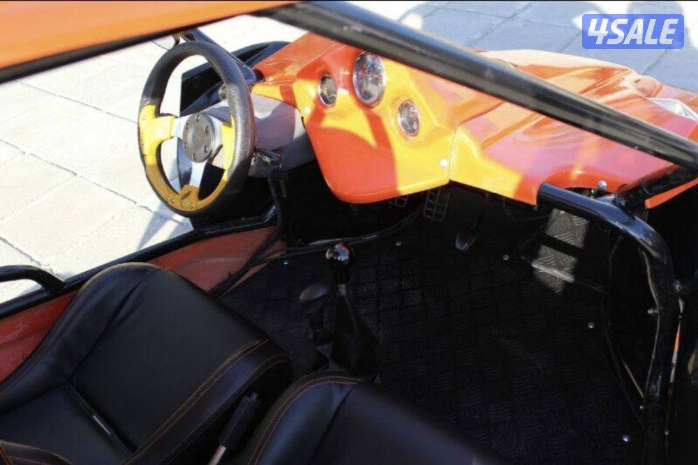 صناعة برتغالية
١- مقاعد سباق
‏‎٢- أربع نقاط حزام أمان
‏‎٣- أربع د3