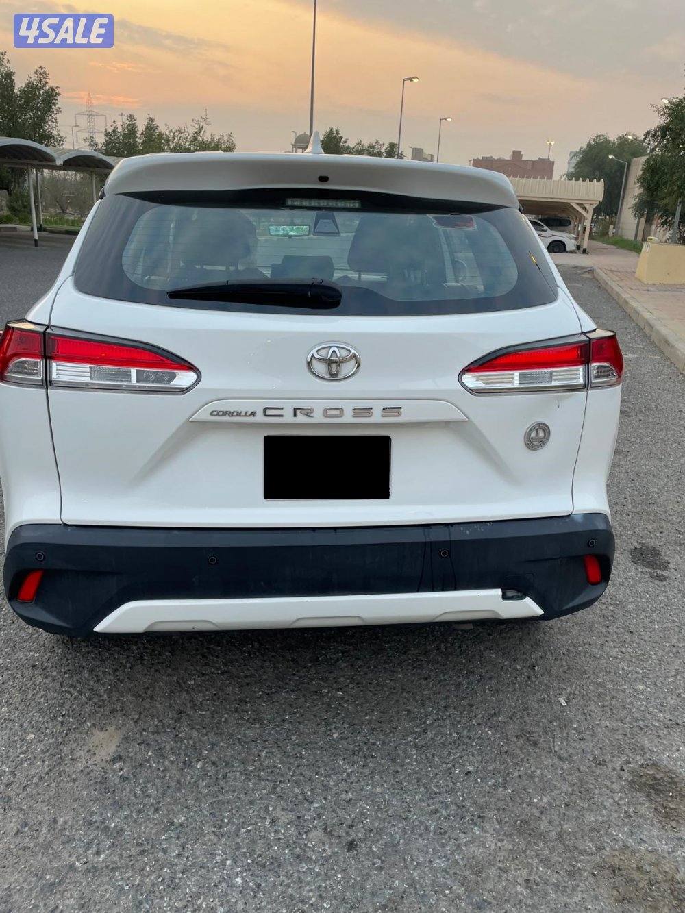 Corolla-Crossover-20233