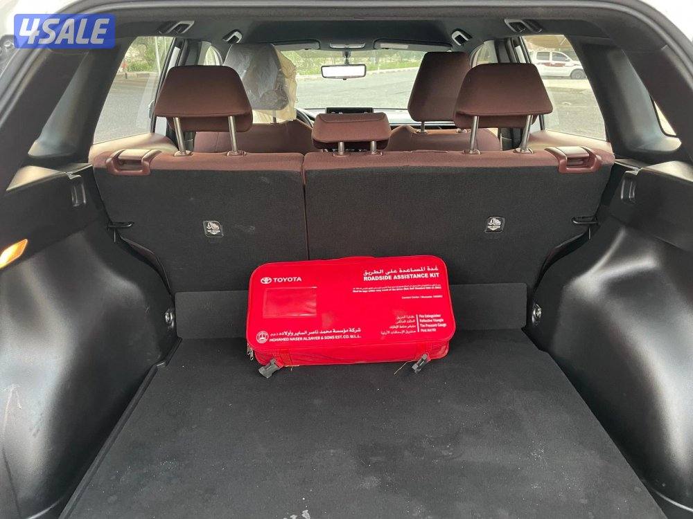 Corolla-Crossover-20236