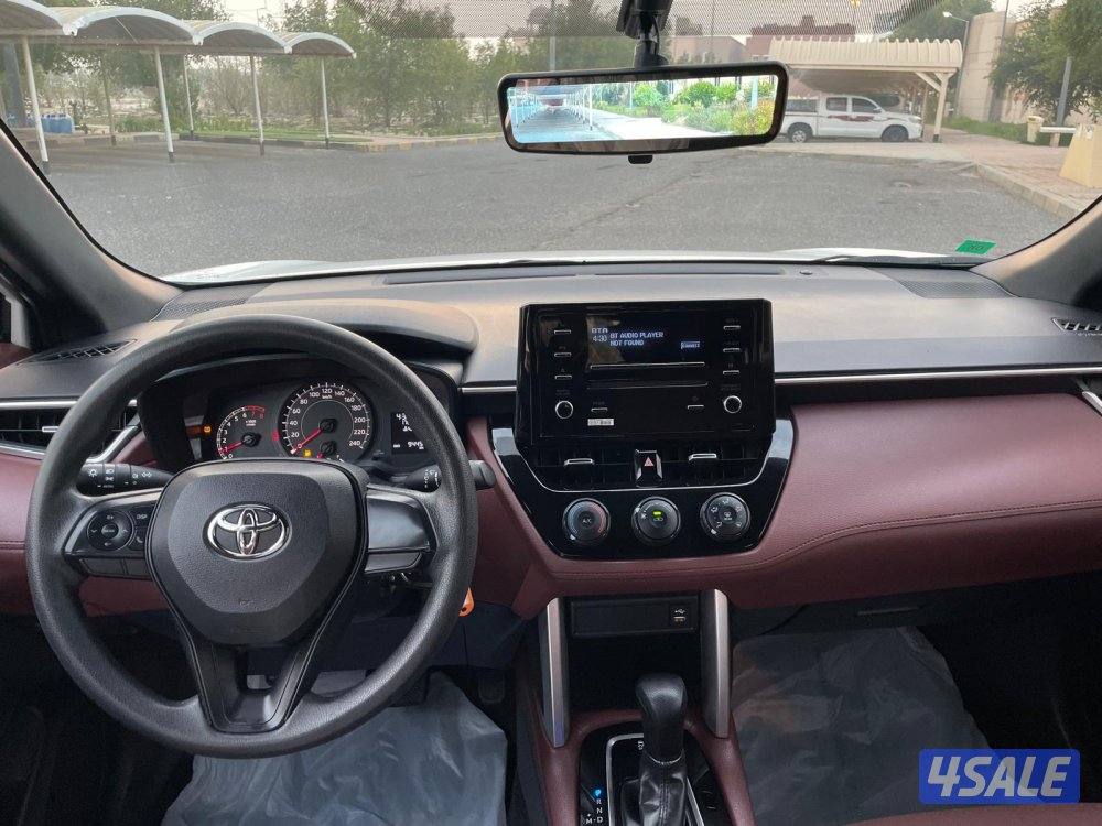 Corolla-Crossover-20238