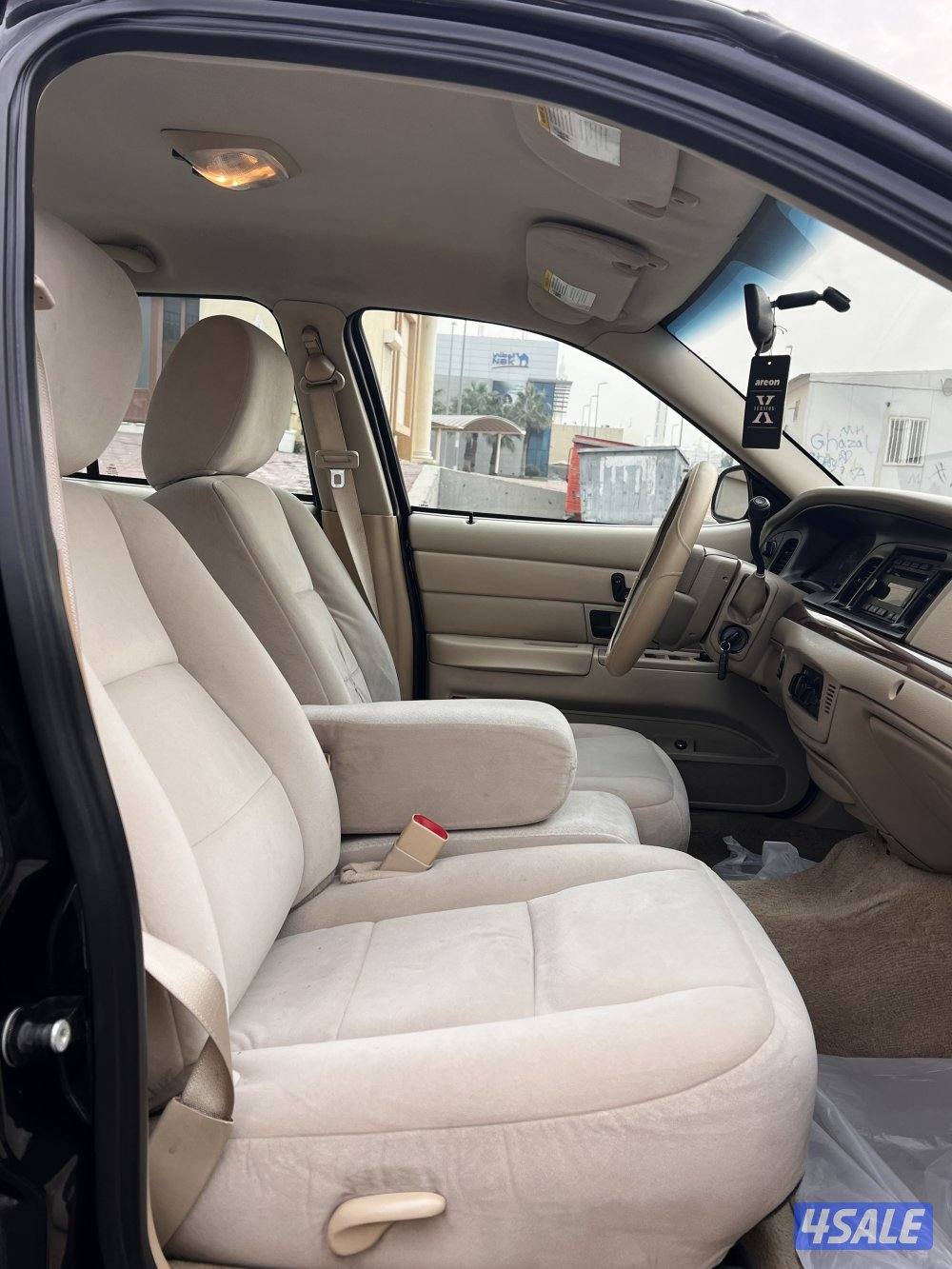 كروان فكتوريا بحالة الوكالة 20127