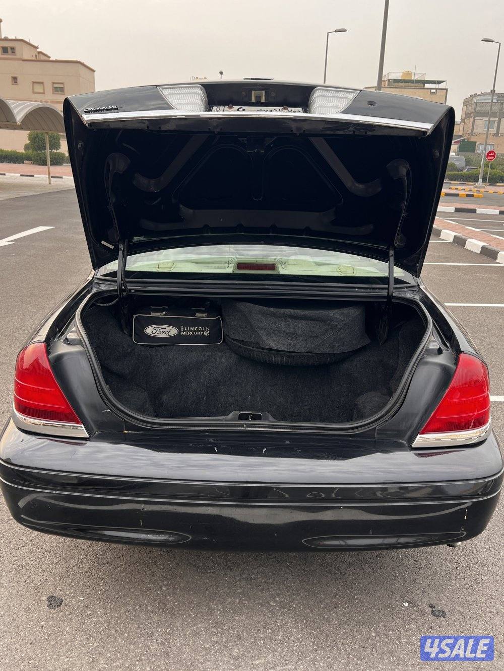 كروان فكتوريا بحالة الوكالة 20128