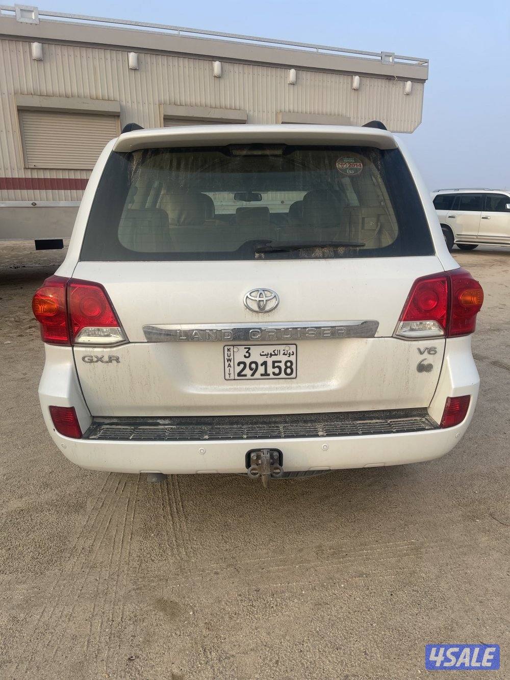 السياره نفس الفحص ماعدا الضربه وليس حادث بس ضربه  لايتواصل الا الصامل0